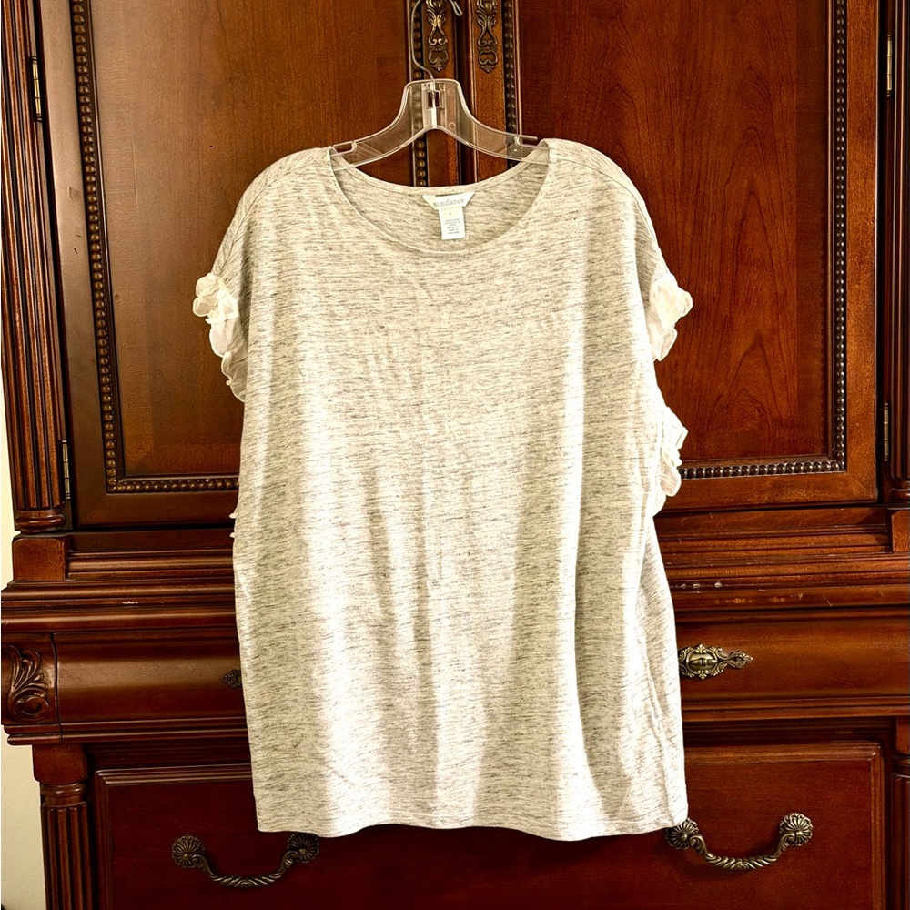 Sundance Short Sleeve Heathered Cream/gray Tee with Ruffle Sleeves-L